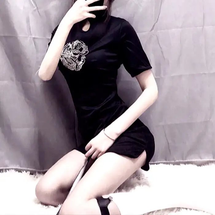 异形帝国之灵与欲海报