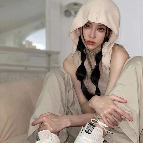 美的世界海报